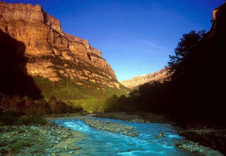 6大世界上至今无解的自然怪象(图2) 6大世界上至今无解的自然怪象(图2)