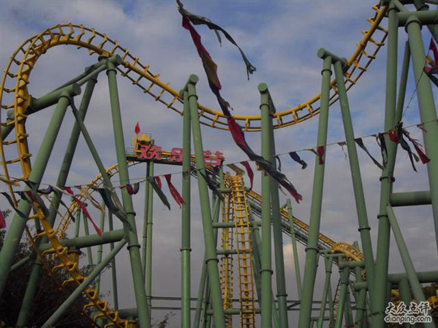 10大中国最好玩的过山车(图8) 10大中国最好玩的过山车(图8)