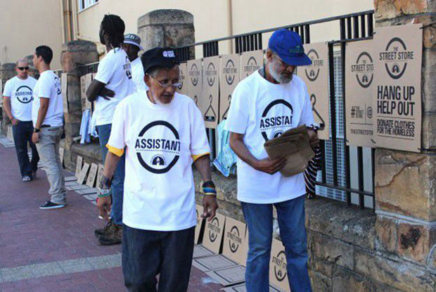 街头捐赠商店,保护受助人尊严(图4) 街头捐赠商店,保护受助人尊严(图4)