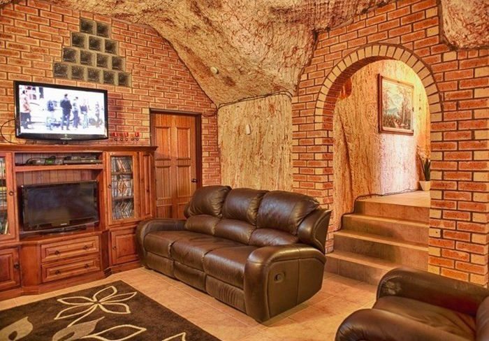 世界上唯一真实存在的地下城,澳大利亚居住在地下的小镇(图11) 世界上唯一真实存在的地下城,澳大利亚居住在地下的小镇(图11)