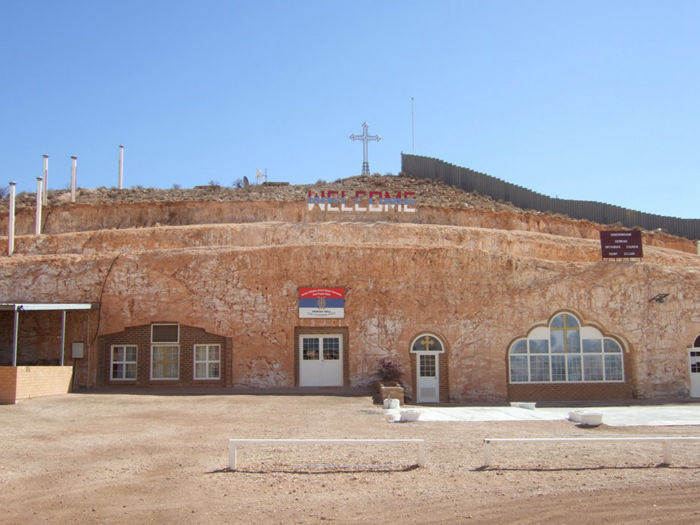 世界上唯一真实存在的地下城,澳大利亚居住在地下的小镇(图13) 世界上唯一真实存在的地下城,澳大利亚居住在地下的小镇(图13)