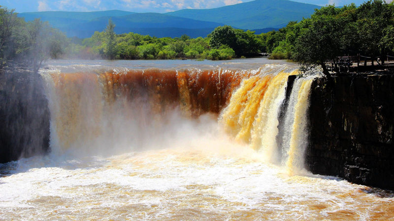 22个中国最美最酷瀑布,你去过哪一个(图7) 22个中国最美最酷瀑布,你去过哪一个(图7)